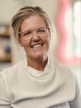 Frida – Frisör / Stylist